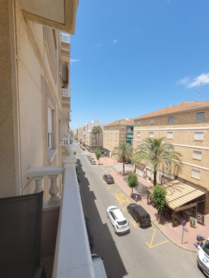 Apartament Dudek Torrevieja Exteriör bild